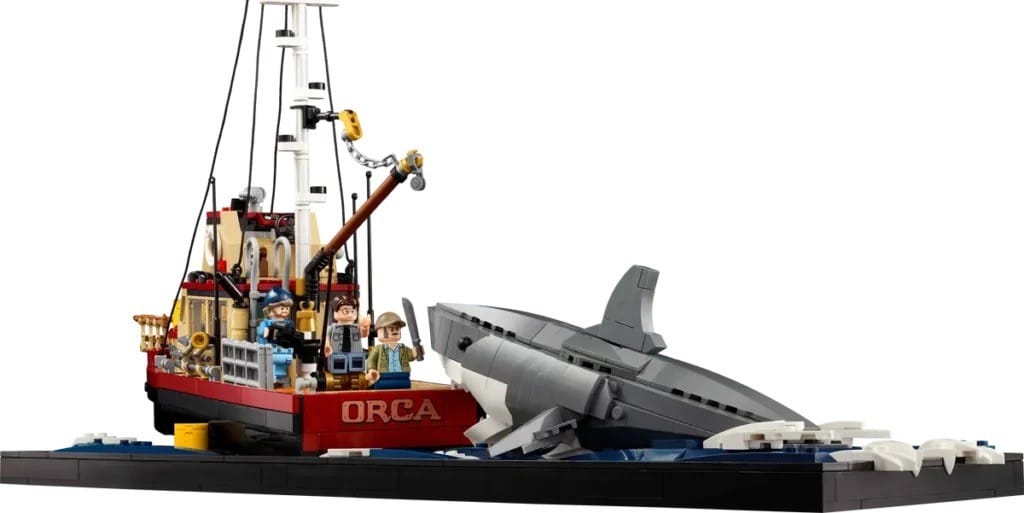 LEGO Jaws (21350): Recreate Spielberg's Classic Thriller