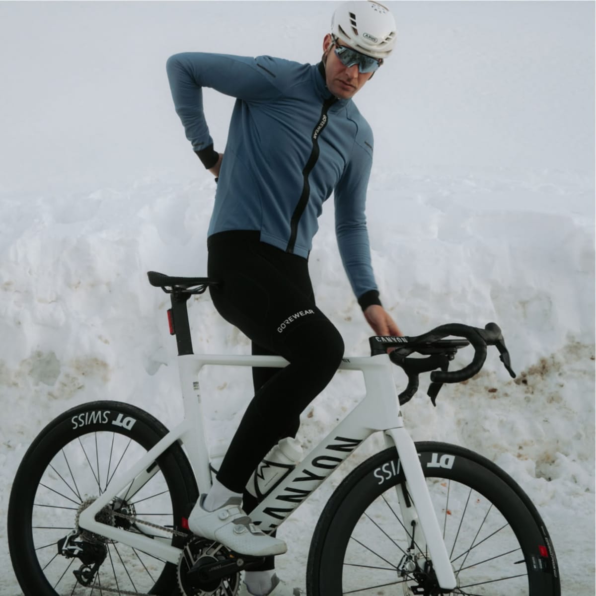 A Sign of the Times: Gore Exits the Apparel Game