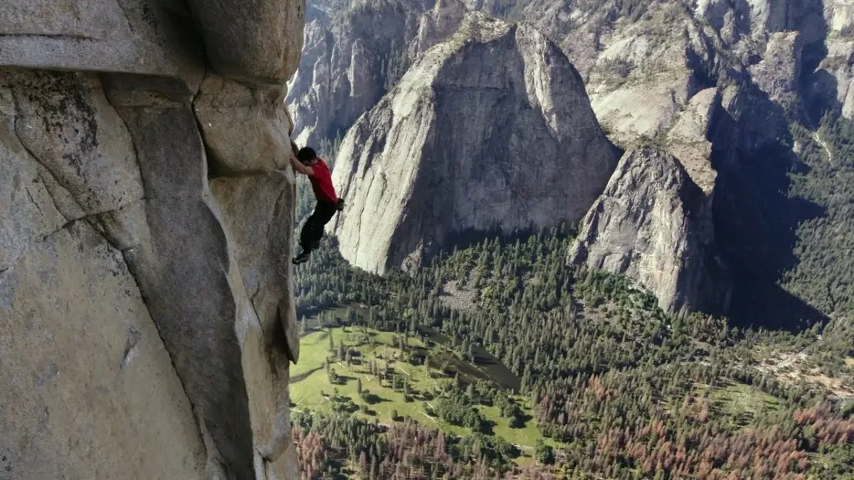 Watch Alex Honnold Climb 3200 Feet with No Ropes in ‘Free Solo’ Documentary