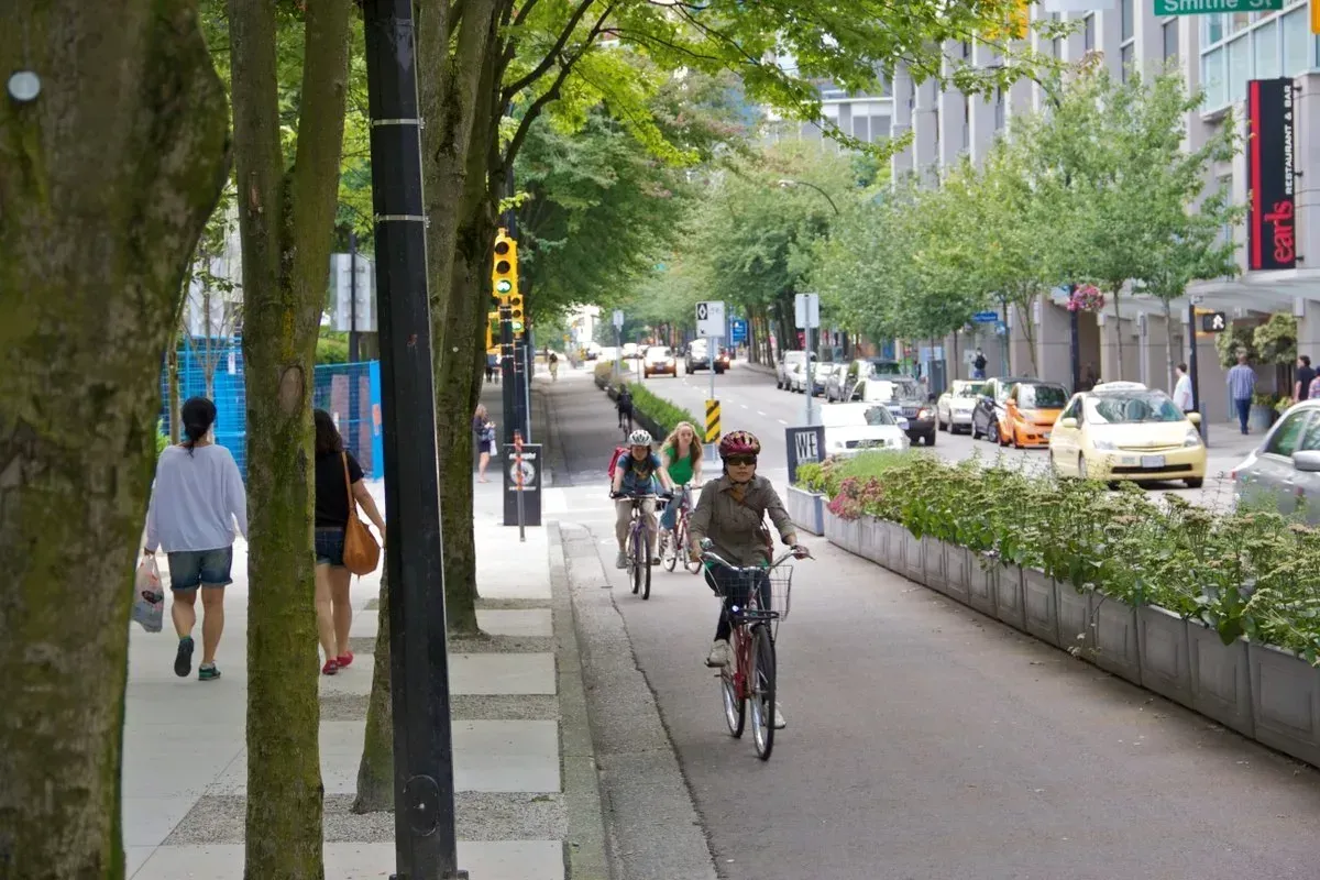 Study Shows that Protected Bike Lanes are a Must