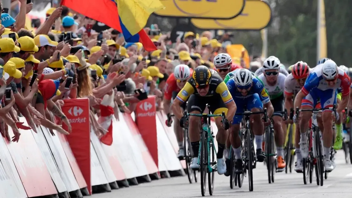 Groenewegen Takes Sprint Win in 2019 Tour de France Stage 7