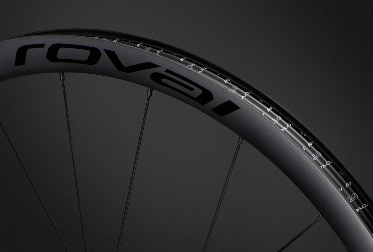 Roval launches Terra CLX & CLX EVO Carbon Gravel Wheels – Super Wide & Starting at 1,296 Grams