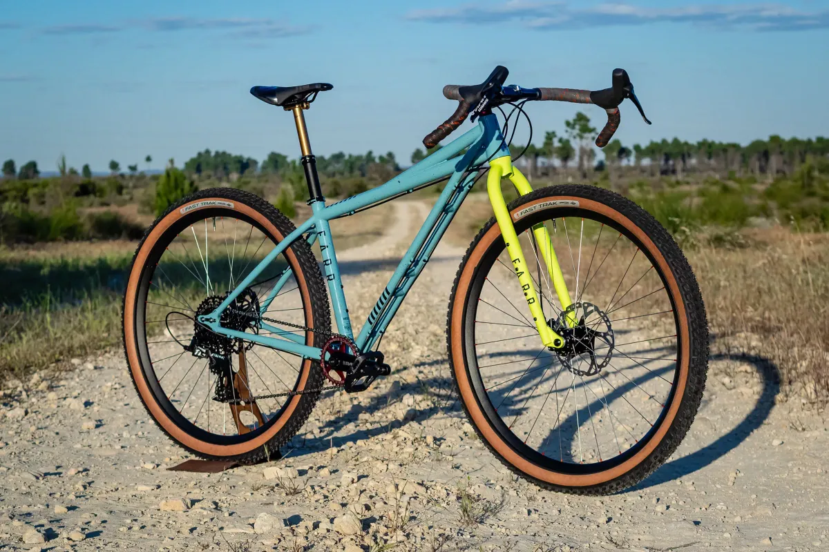 Farr’s New Twin-T Frame is Wild, in a Good Way
