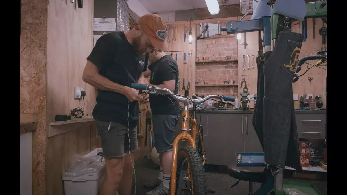 Brother Big Bro build - The Woods Cyclery