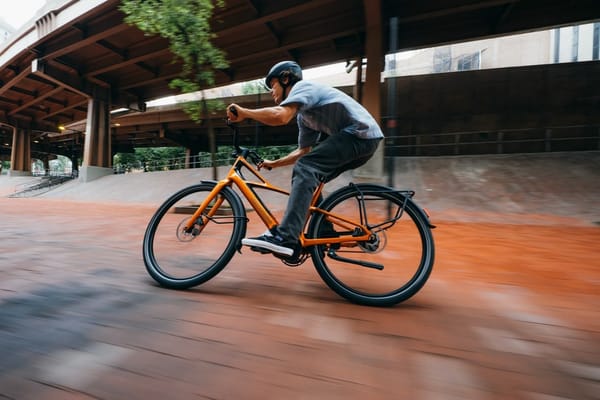 Cannondale's Carbon Commuter and the Case for Less