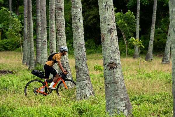 Apidura's 2026 Expedition Series: Built-In GPS Mounts and Anti-Bulge Zippers