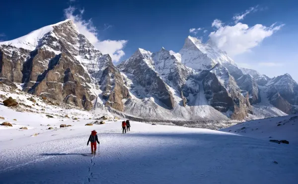 Documentary on the Harrowing First Ascent of Janhukot