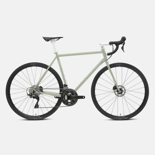 Experience the Timeless Elegance and Modern Performance of the Road 105 Bike from Temple Cycles